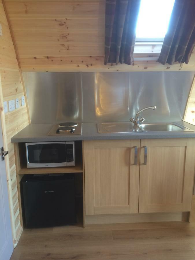 הוילה לאירג Loch Shin Glamping Pods מראה חיצוני תמונה
