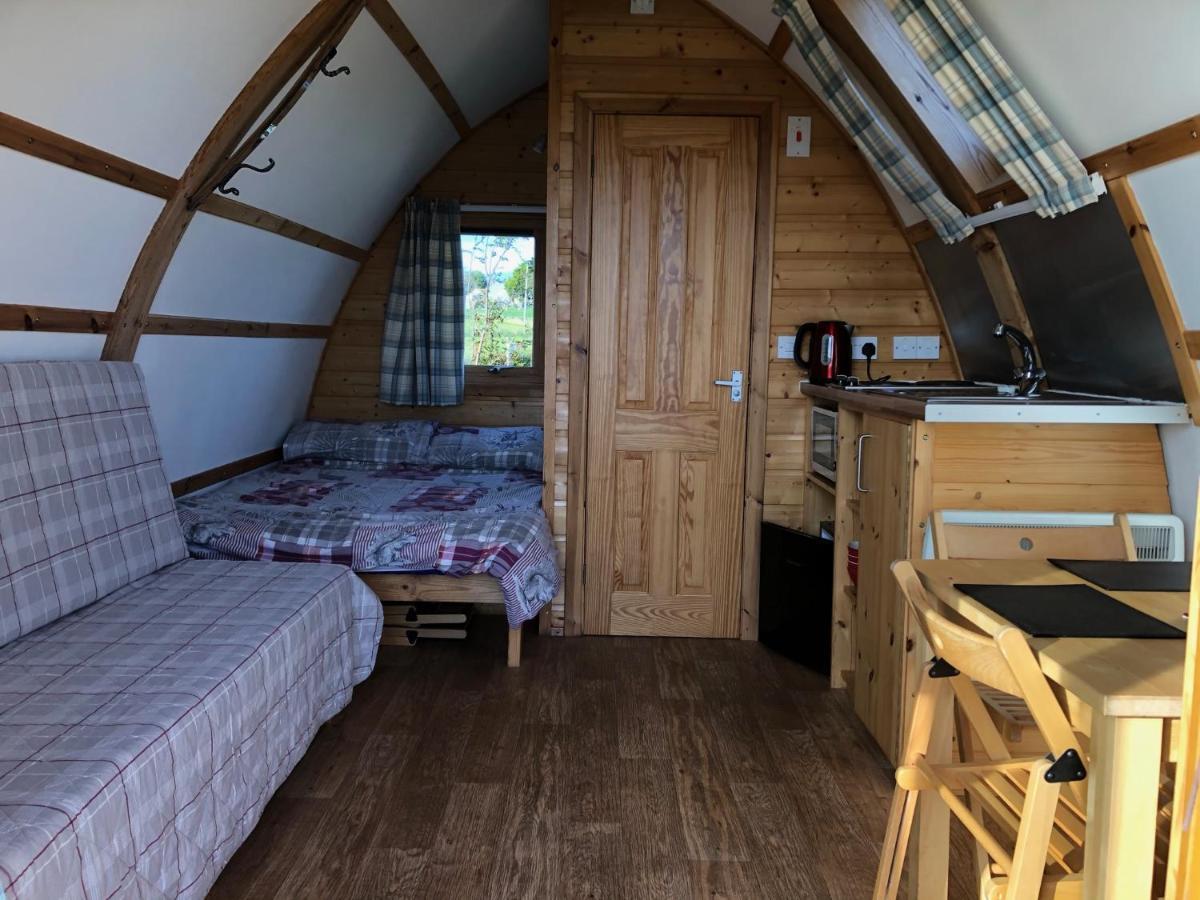 הוילה לאירג Loch Shin Glamping Pods מראה חיצוני תמונה