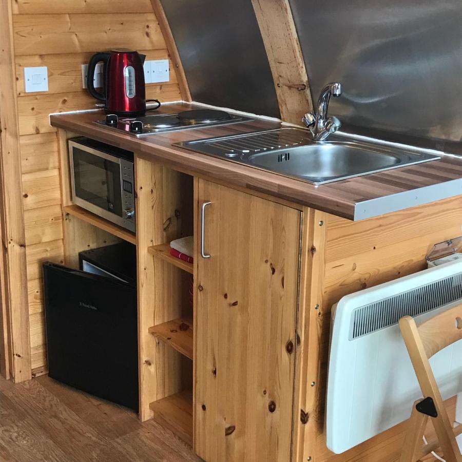 הוילה לאירג Loch Shin Glamping Pods מראה חיצוני תמונה